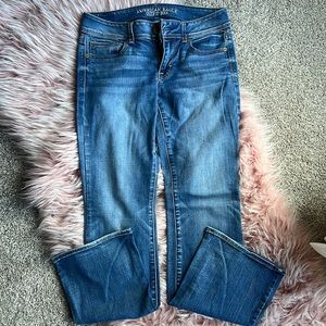 Women’s American eagle kick boot jeans. Size 8 reg.